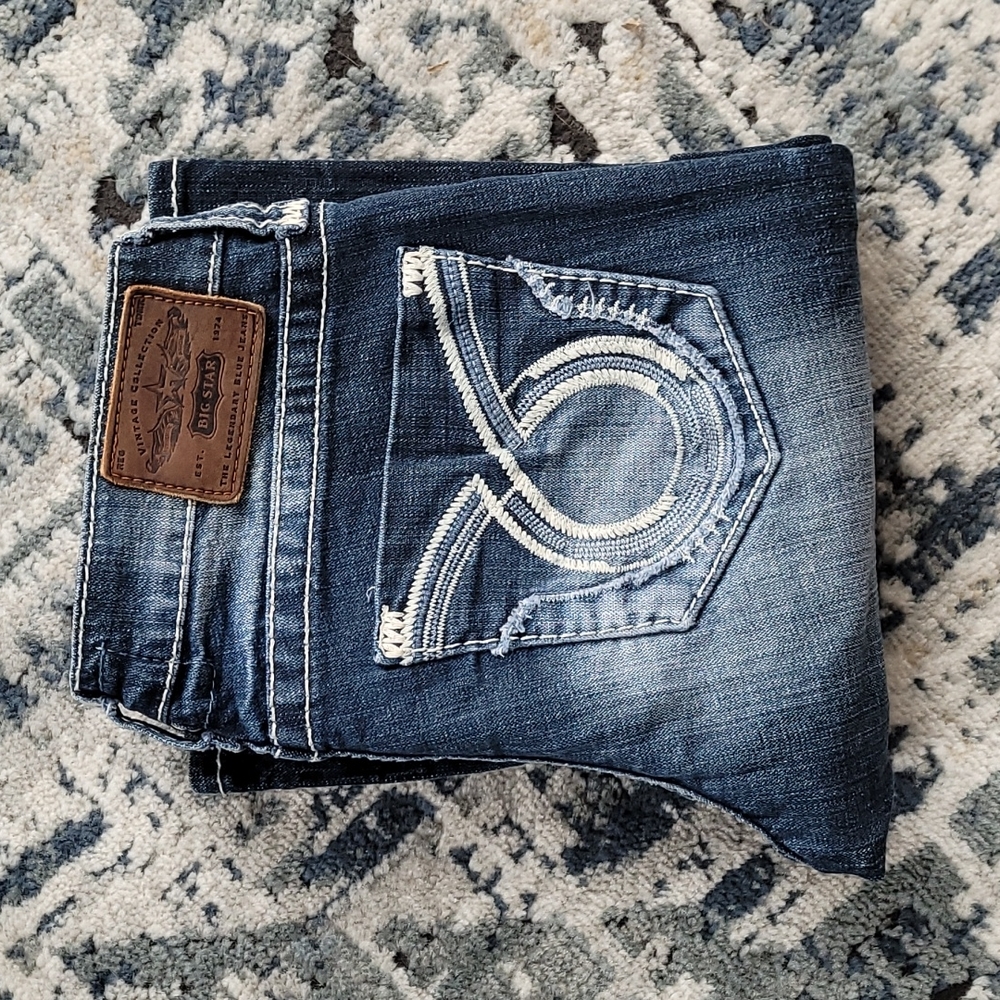 Big Star women's 28L (size 5) Liv boot cut jeans, dark wash, like new
